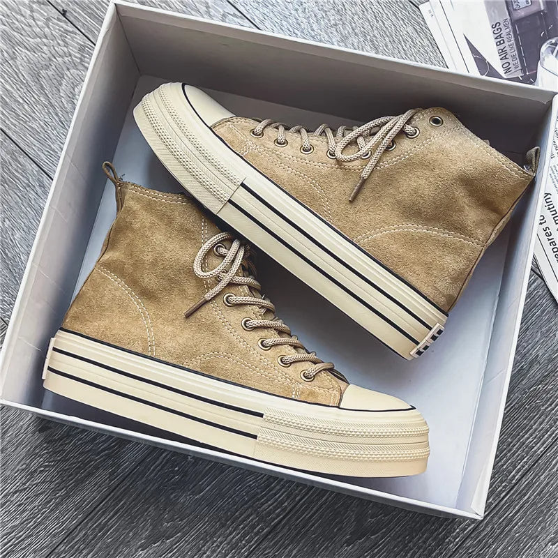 Sneakersy na podwyższonej podeszwie, zamszowa cholewka