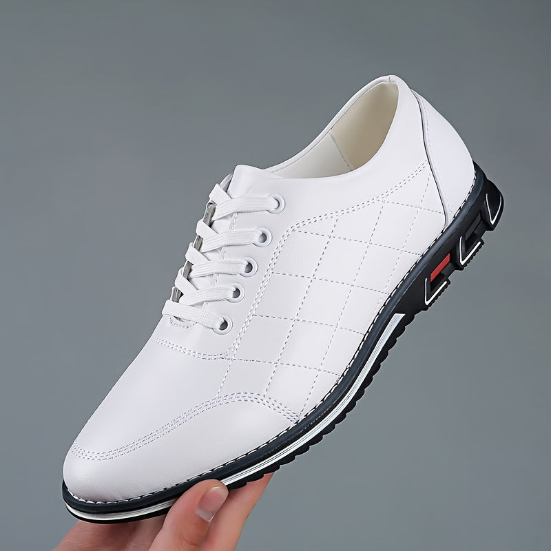 Sneakersy pikowane, uporządkowana cholewka
