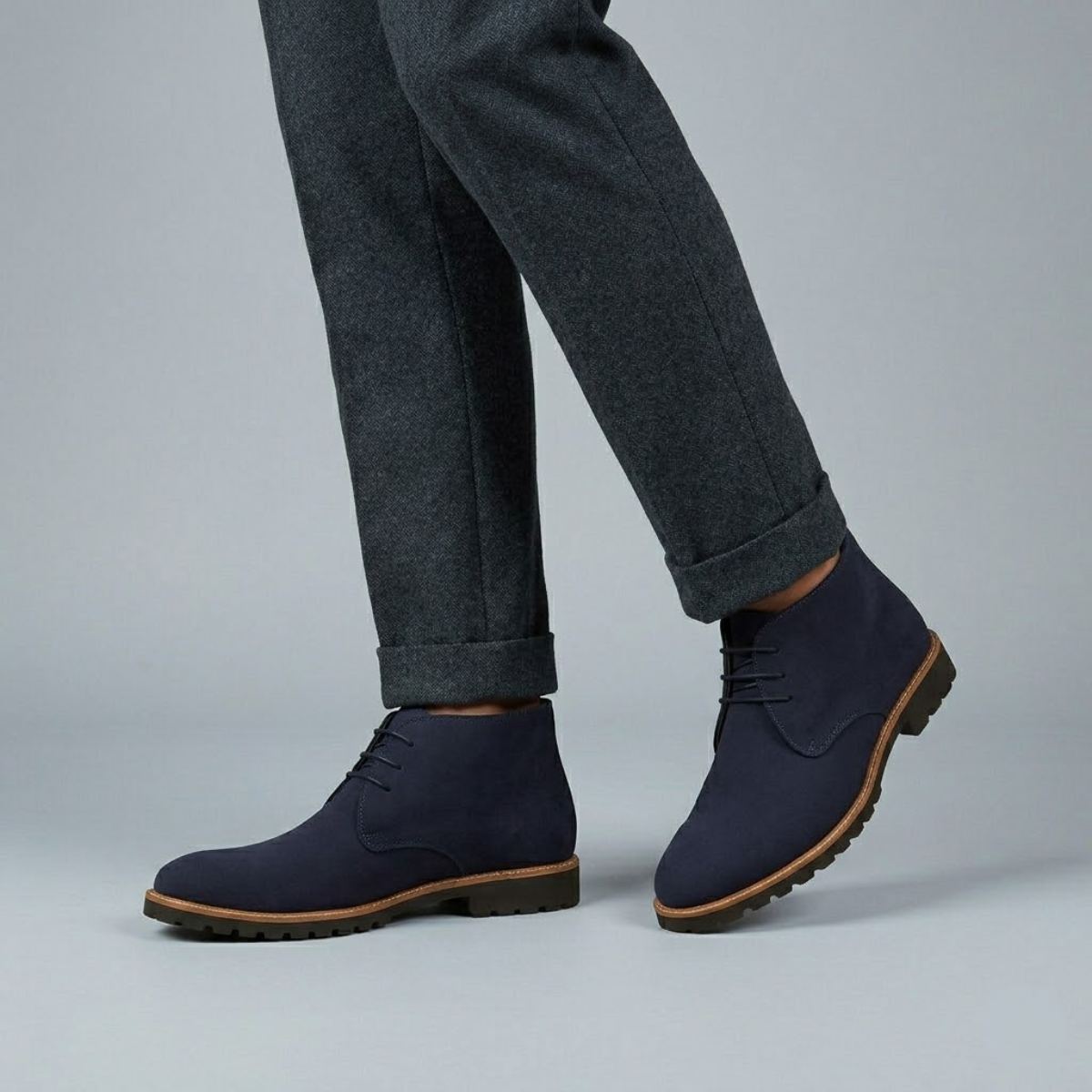Botki chukka Argenta z zamszu, klasyczna elegancja