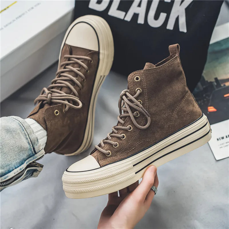 Sneakersy na podwyższonej podeszwie, zamszowa cholewka