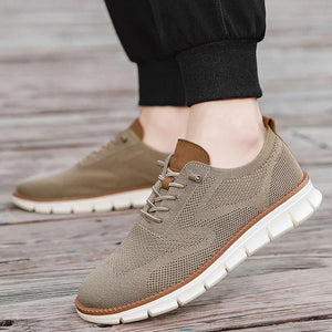 Sneakersy z elastycznej dzianiny, naturalne dopasowanie