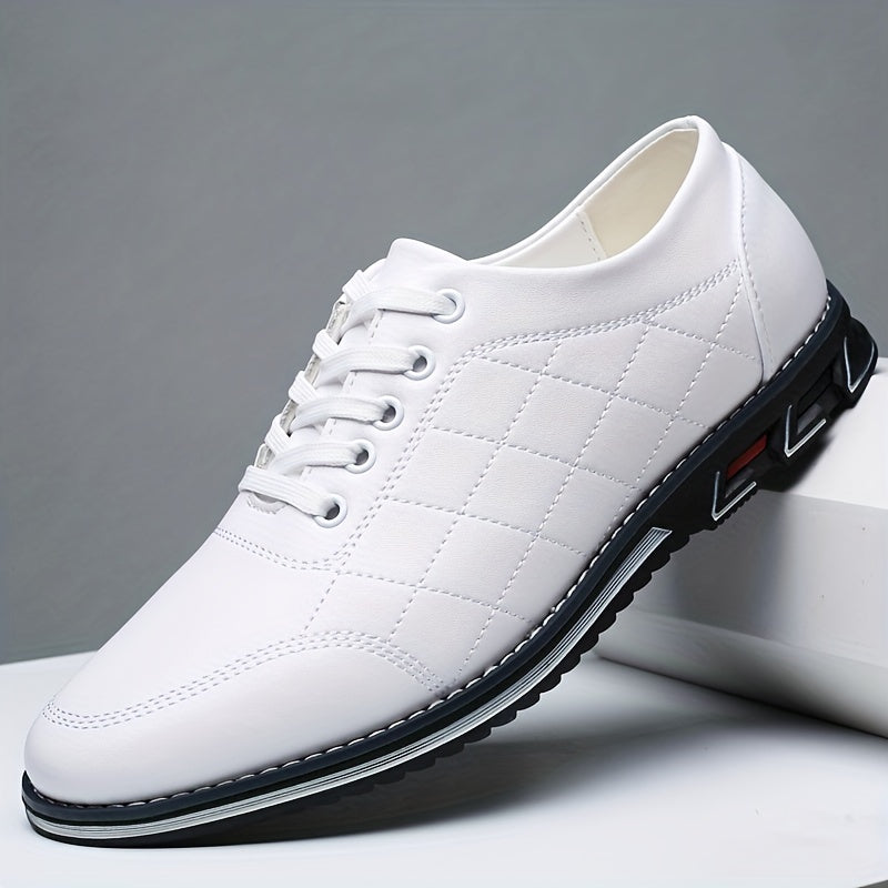 Sneakersy pikowane, uporządkowana cholewka