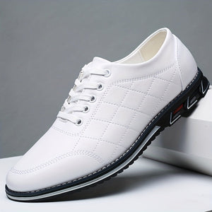 Sneakersy pikowane, uporządkowana cholewka