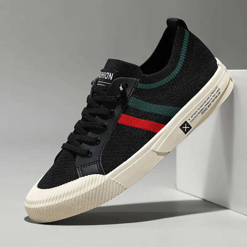 Sneakersy z motywem retro pasów, minimalistyczny profil