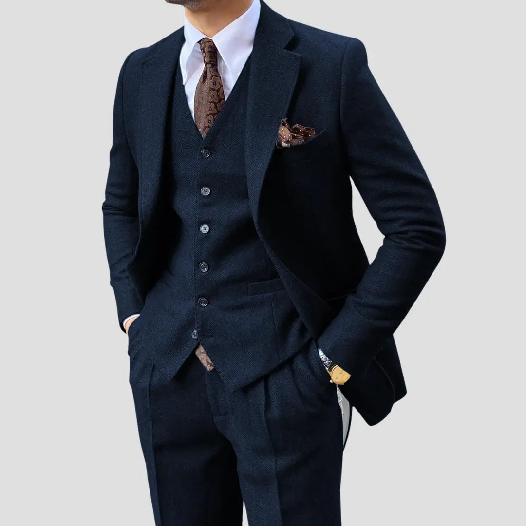Garnitur trzyczęściowy slim fit z dopasowaną kamizelką