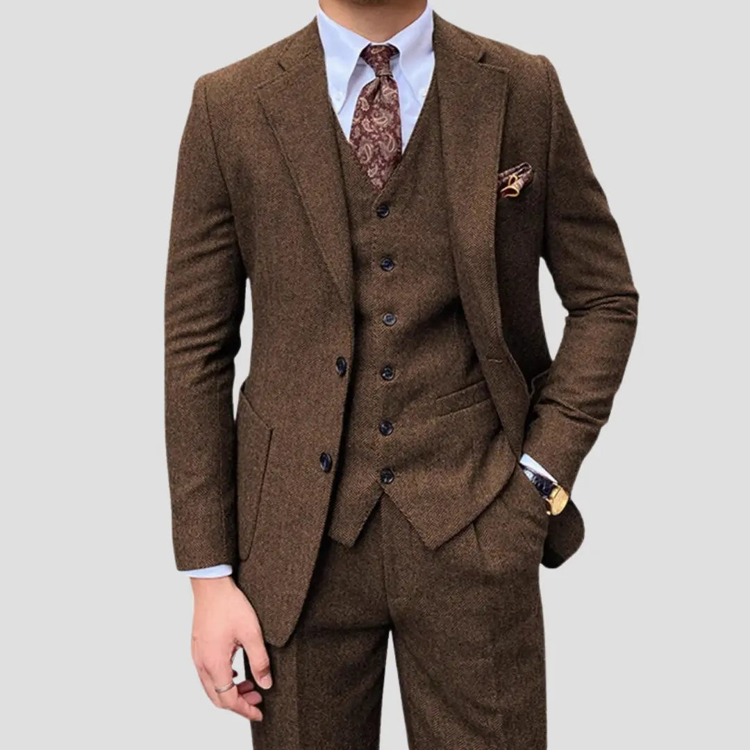 Garnitur trzyczęściowy slim fit z dopasowaną kamizelką