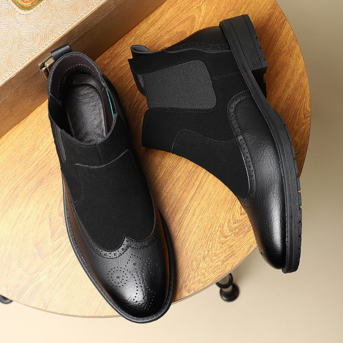Sztyblety Quark-18 ze zdobieniami brogues