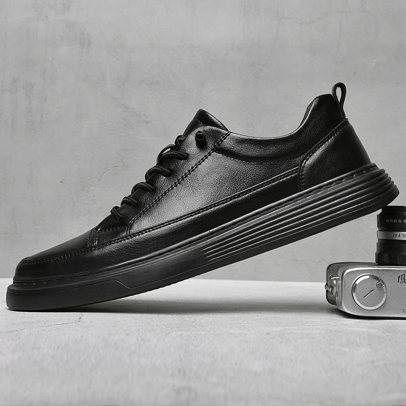 Sneakersy niskie z przeszyciami w tonie cholewki