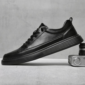 Sneakersy niskie z przeszyciami w tonie cholewki