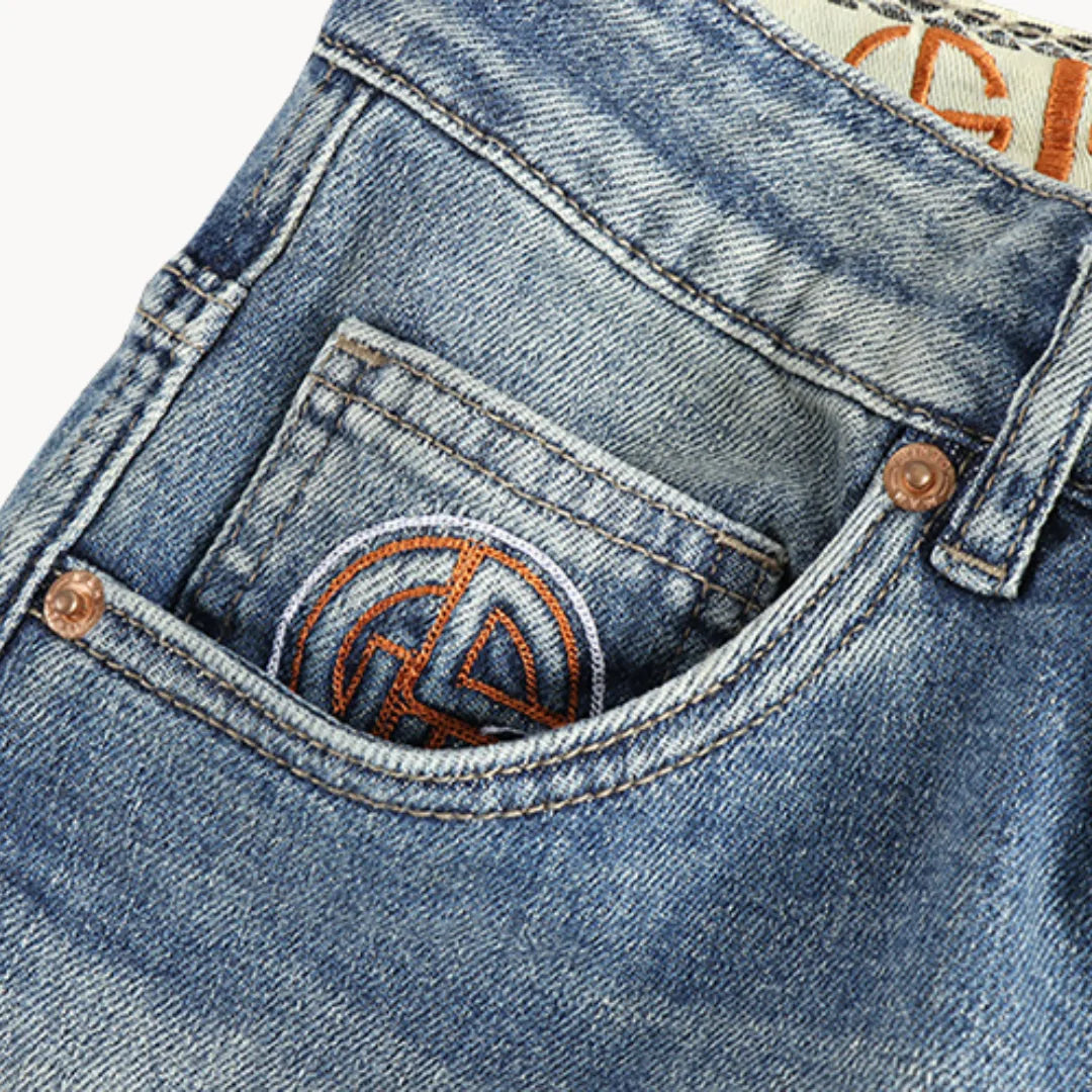 Jeansy Hugo slim fit w jasnym spranym denimie