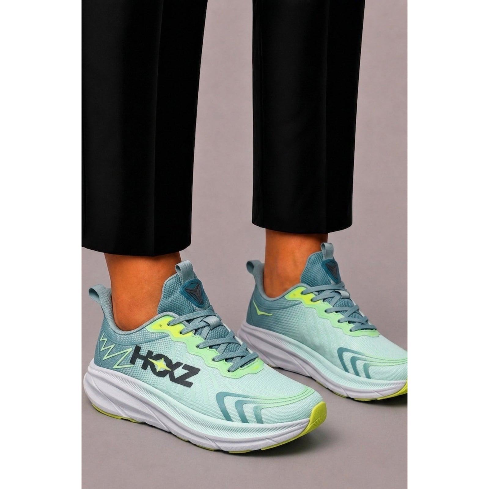 Sneakersy sportowe z siatki, elastyczna konstrukcja