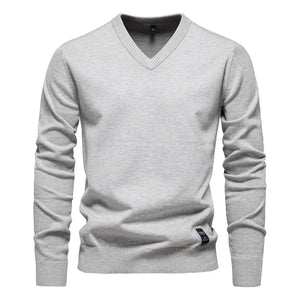 Sweter Koen z dekoltem V, oddychająca dzianina