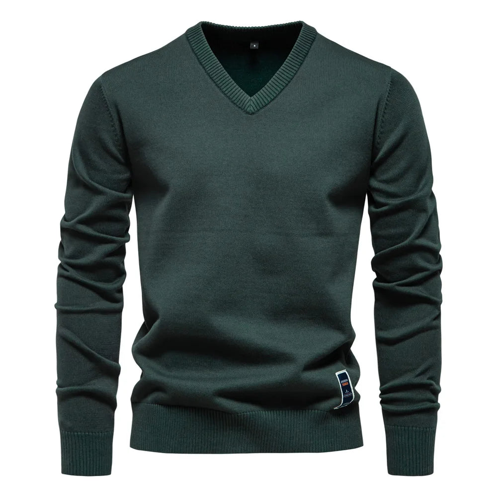 Sweter Koen z dekoltem V, oddychająca dzianina