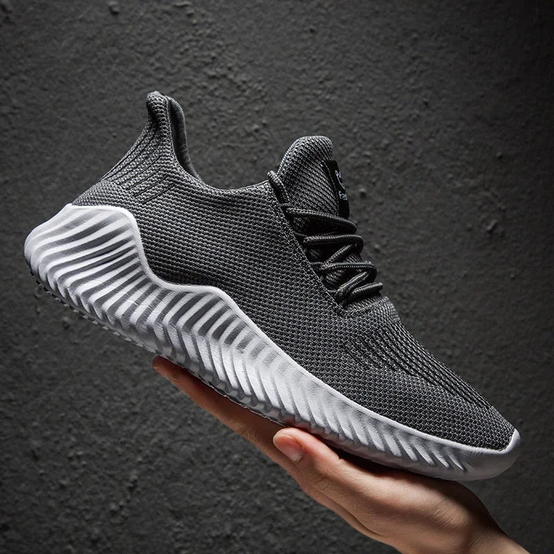 Lekkie sneakersy z dzianiny, opływowa sylwetka