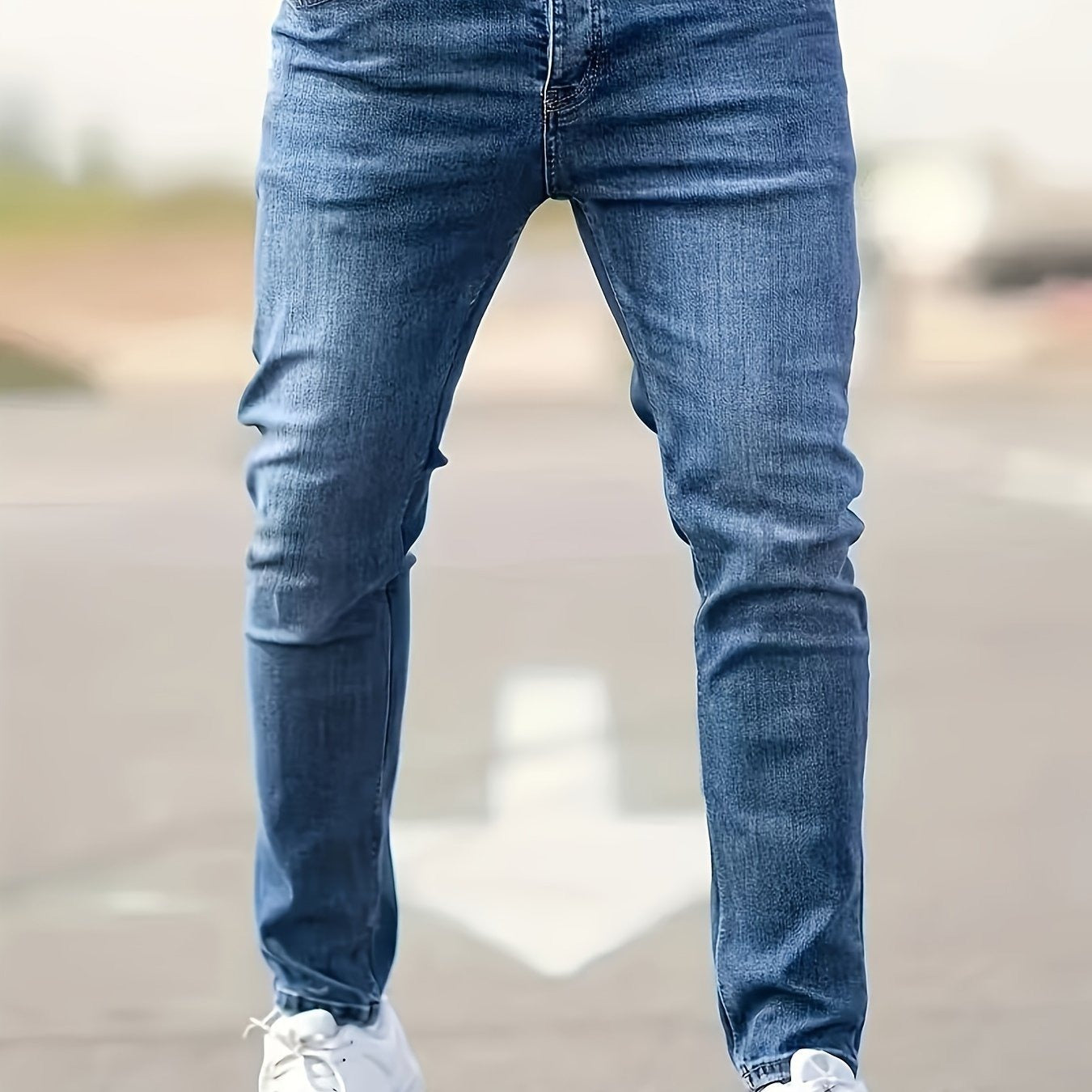 Jeansy Finn o normalnym kroju, sprane wykończenie