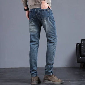 Jeansy Liam w stylu bikerskim, wyrazisty charakter