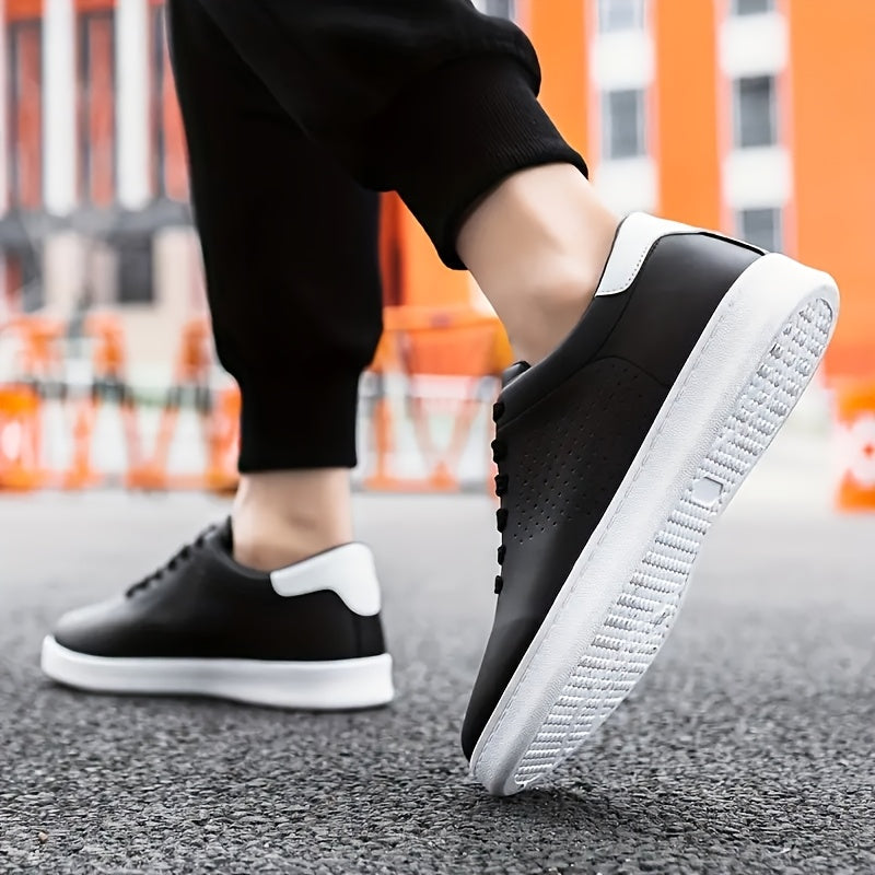 Sneakersy z perforacją, czysta i wyważona sylwetka