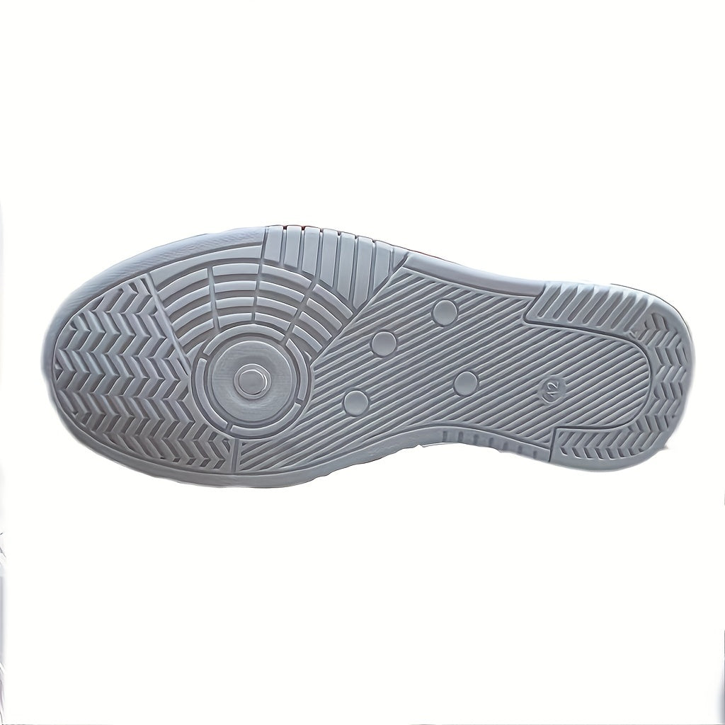 Sneakersy na grubej podeszwie, wyrazista sylwetka